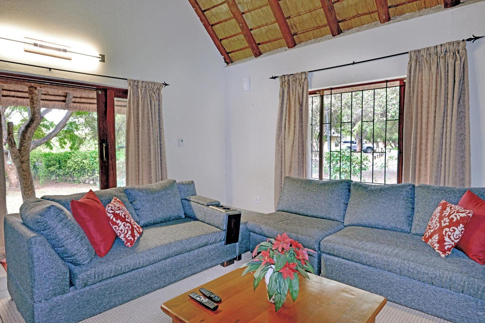 קומאטיפורט Komati River Chalets מראה חיצוני תמונה
